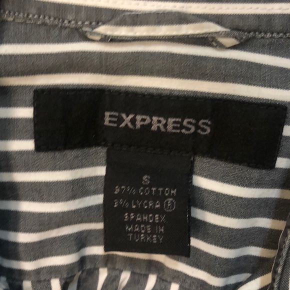 Express button down - Picture 2 of 3